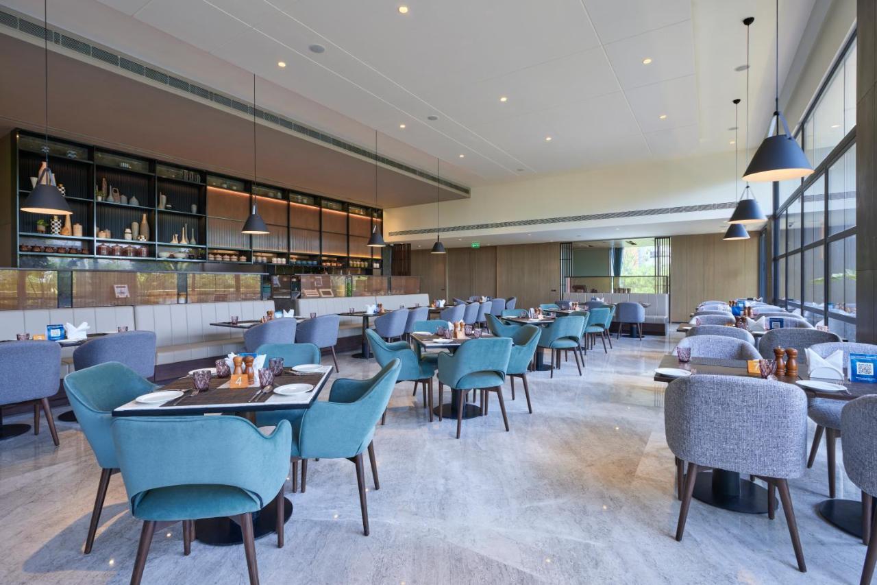 Fairfield By Marriott Vadodara Esterno foto