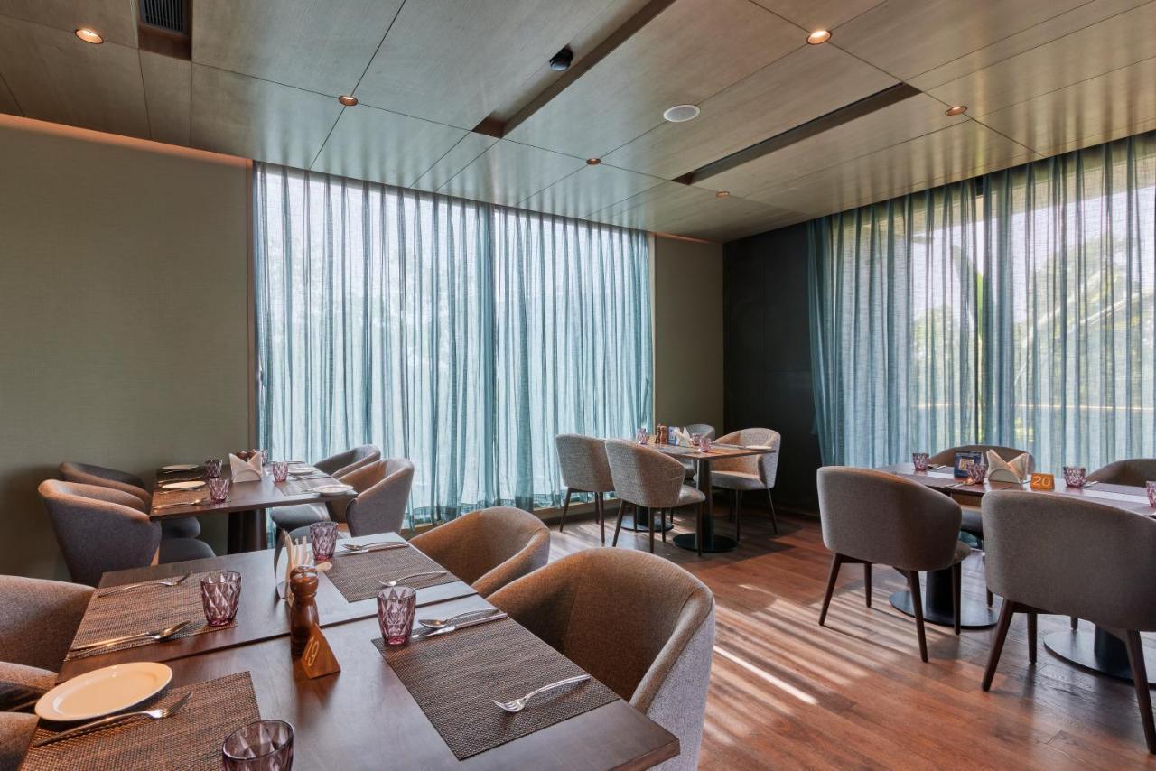 Fairfield By Marriott Vadodara Esterno foto