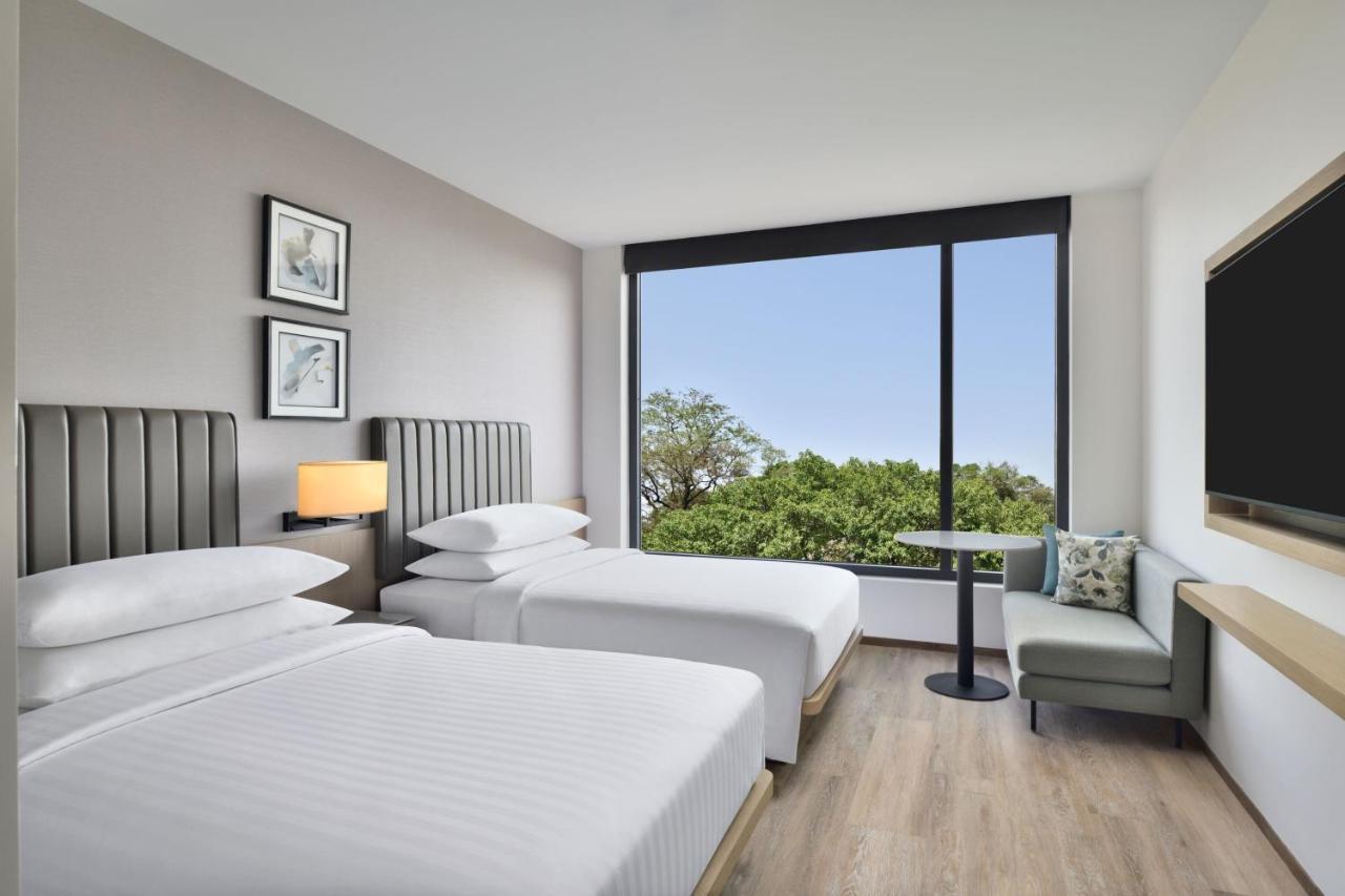 Fairfield By Marriott Vadodara Esterno foto
