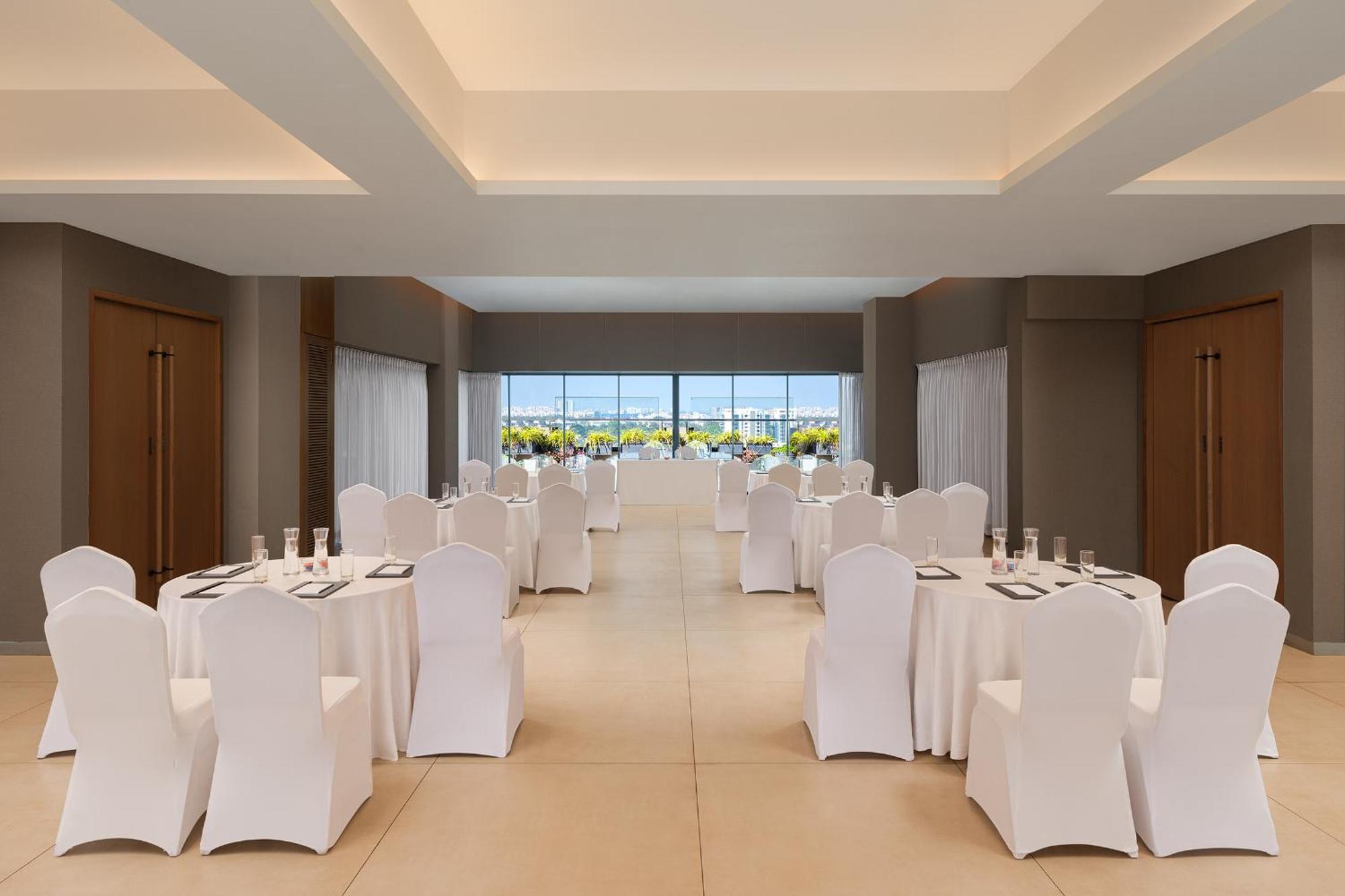 Fairfield By Marriott Vadodara Esterno foto
